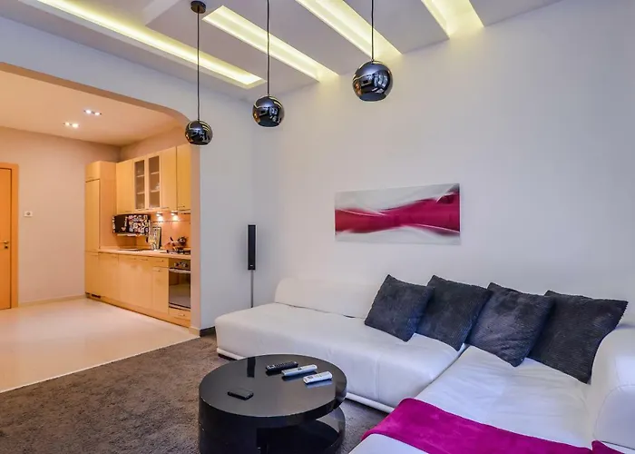 Extravaganzzo - Super Central One Bedroom Modern Apartment By Flat Mаnager