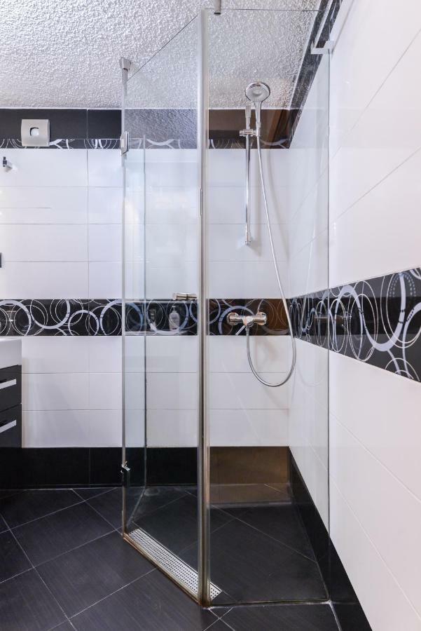 Extravaganzzo - Super One Bedroom Modern *
